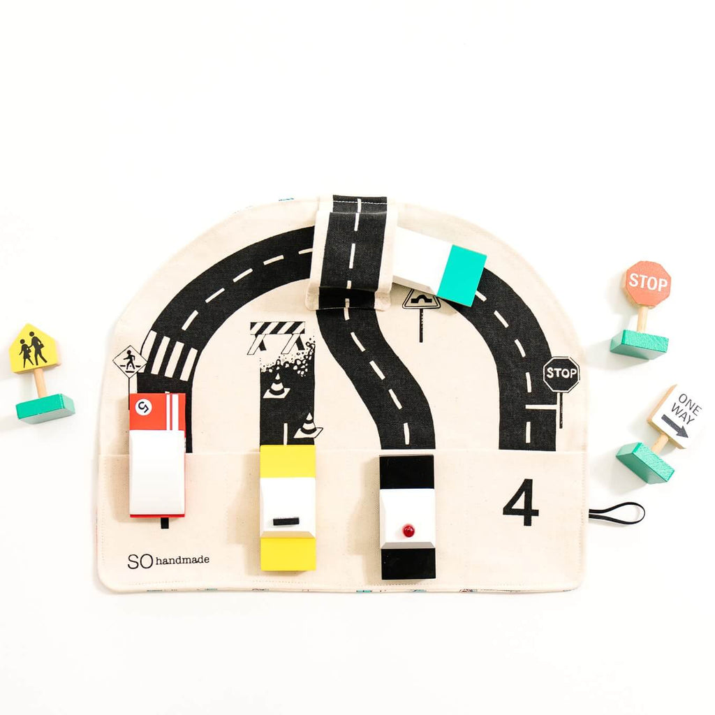Toddler Travel Toys: Screen-Free Fun for Kids on the Go